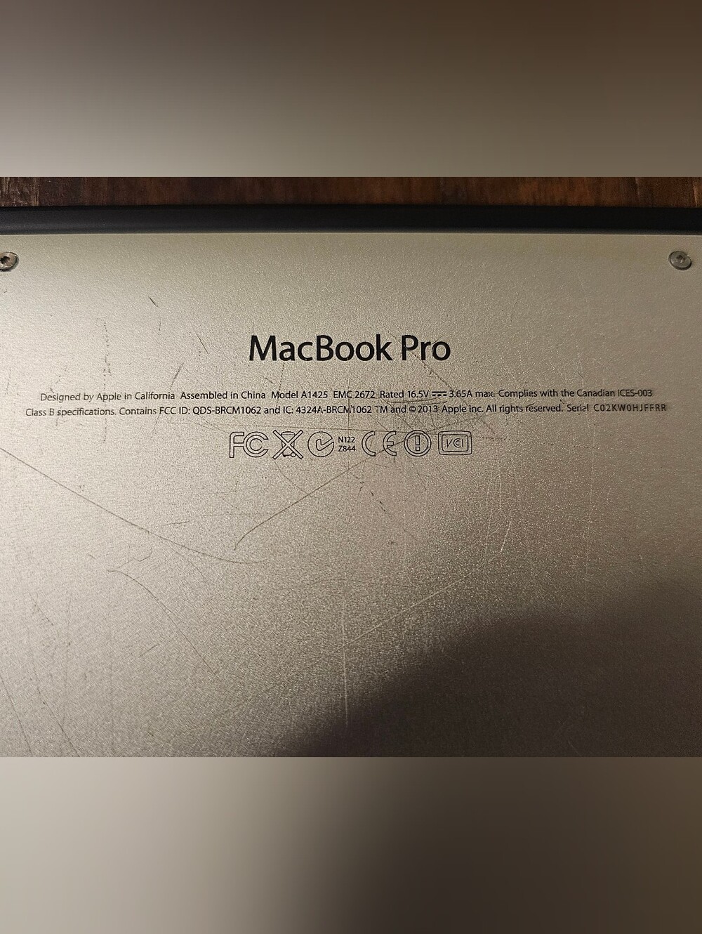 Apple 2013 13" MacBook Pro 250gb 8GB i7 (Heavy cosmetic damage) - Picture 2 of 12